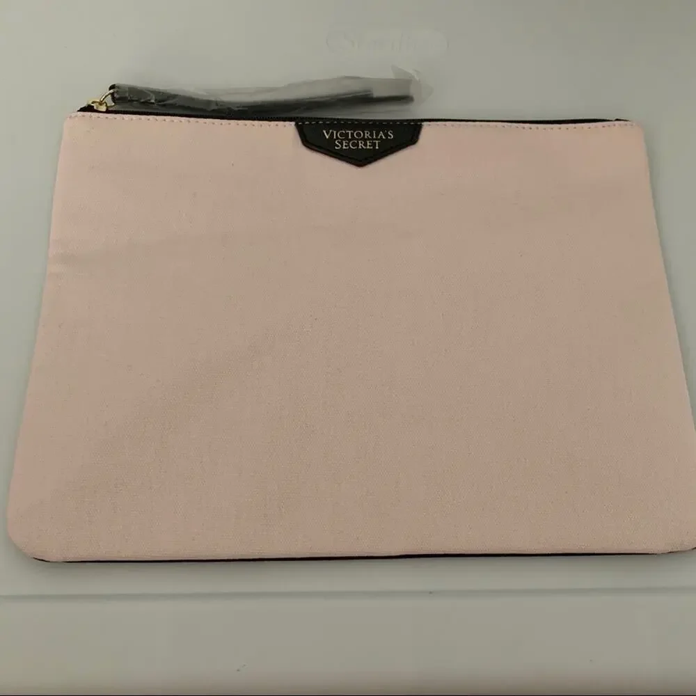 NWOT Victoria's Secret Women's Light Pink Zippered Pouch One Size